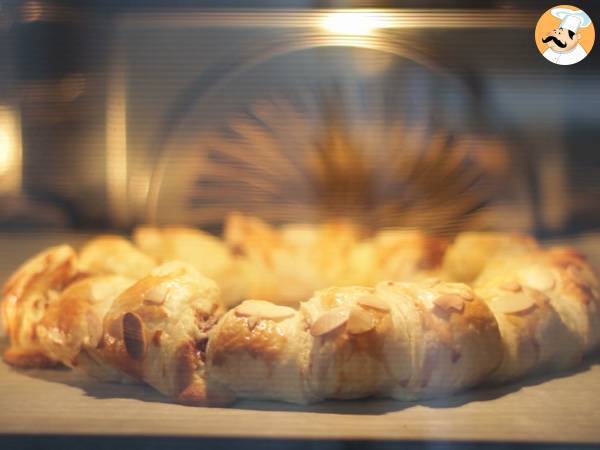 Dreikönigskuchen mit Kinder Bueno - Zubereitung Schritt 14