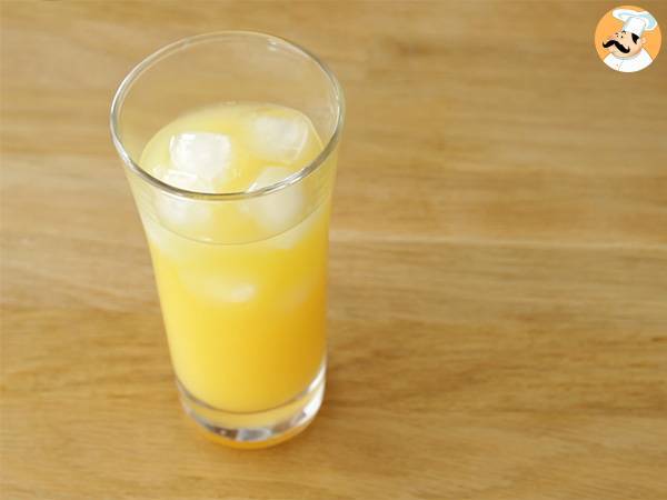 Erfrischender Tequila Sunrise - Zubereitung Schritt 1