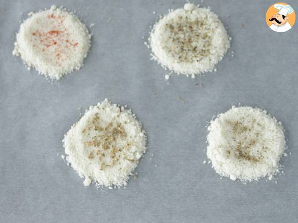 Parmesanchips mit Kräutern und Gewürzen - Zubereitung Schritt 2