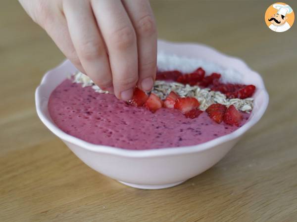 Smoothie Bowl mit roten Früchten - Zubereitung Schritt 3