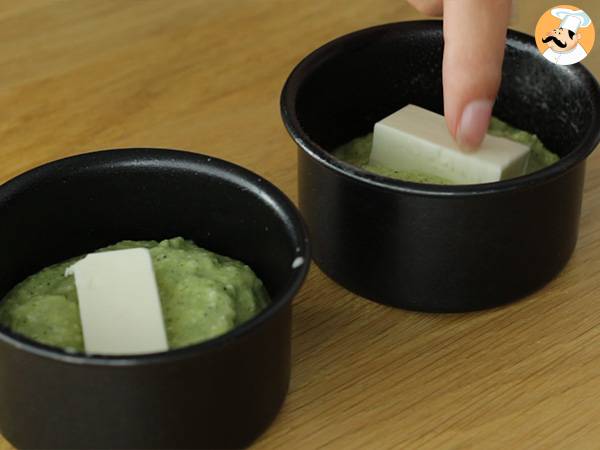 Zucchini-Moelleux mit Kiri-Herz - Zubereitung Schritt 4