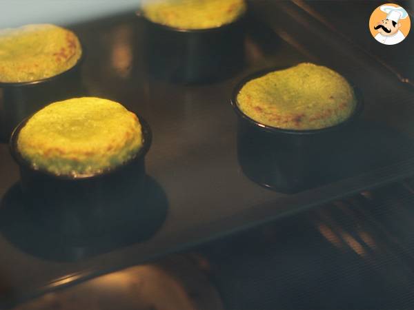 Zucchini-Moelleux mit Kiri-Herz - Zubereitung Schritt 5