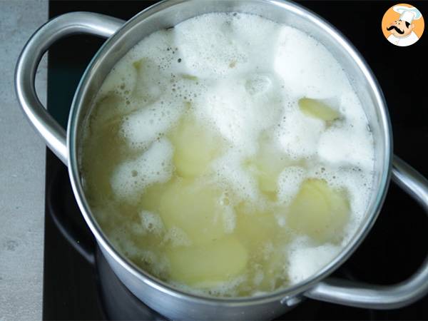 Tarte tatin von Kartoffeln mit Cantal - Zubereitung Schritt 1