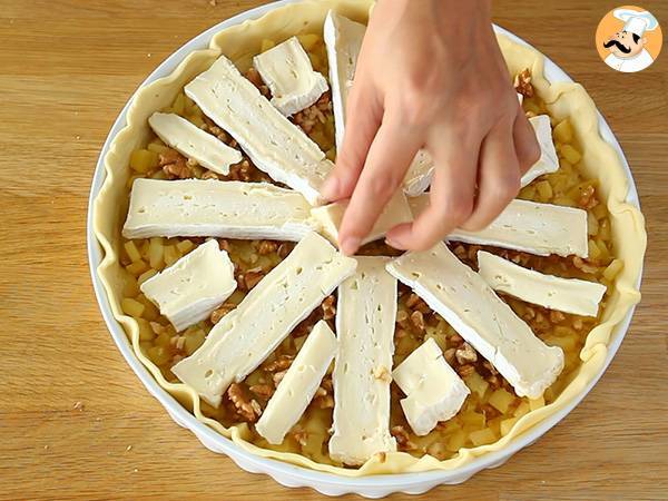 Camembert-Torte mit Äpfeln - Zubereitung Schritt 4