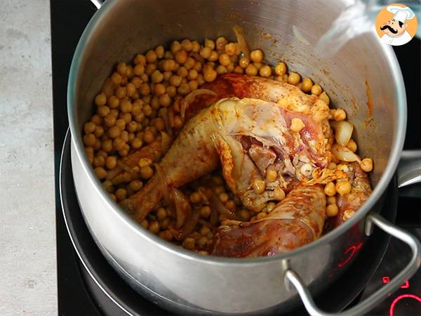 Traditionelles marokkanisches Couscous mit Huhn - Zubereitung Schritt 2
