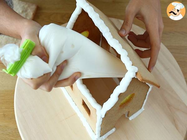 Lebkuchenhaus für Weihnachten - Zubereitung Schritt 9