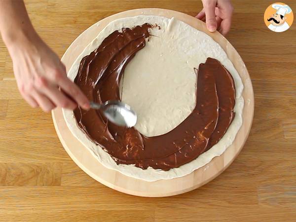 Süße Pizza Banane-Schokolade - Zubereitung Schritt 1