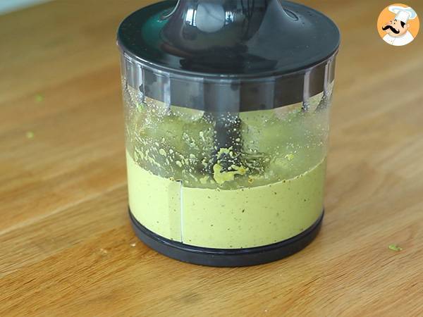 Spaghetti-Nudeln Carbonara aus Avocado - Zubereitung Schritt 3