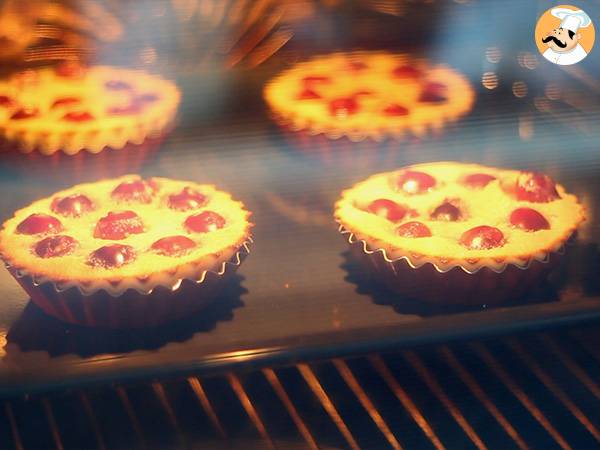 Mini Clafoutis mit Kirschen, glutenfrei - Zubereitung Schritt 4
