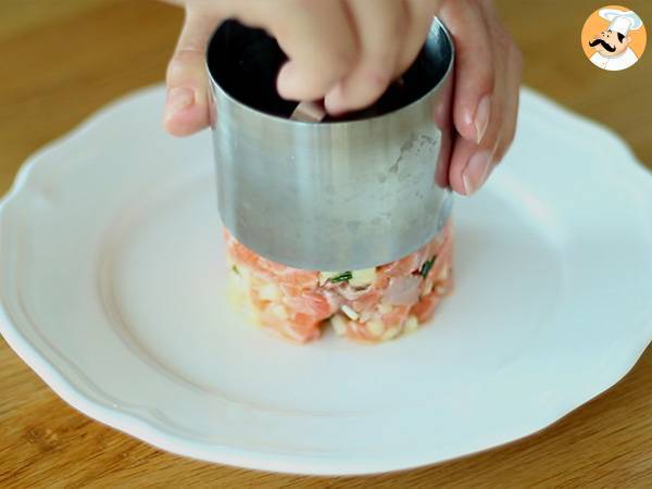 Gut gekühltes Tartar mit Lachs und grünem Apfel - Zubereitung Schritt 4