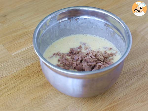 Quiche mit Thunfisch und Tomate - Zubereitung Schritt 2