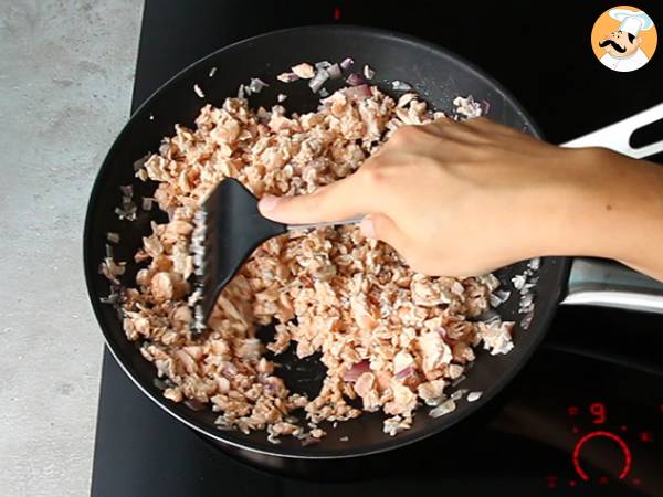 Schnelle und einfache Lachsquiche - Zubereitung Schritt 2