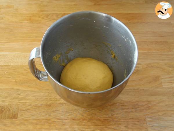 Brioche-Torte mit Pflaumen - Zubereitung Schritt 2