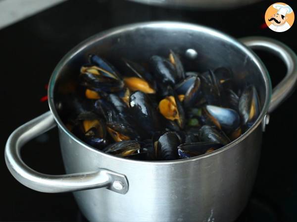 Moules marinières, ein einfaches und köstliches Rezept - Zubereitung Schritt 3