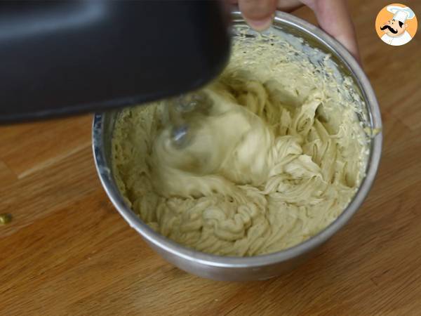 Eclairs mit Pistaziencreme und Himbeeren - Zubereitung Schritt 14