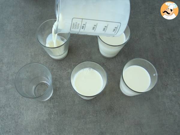 Vanille-Panna-Cotta mit Aprikosencoulis - Zubereitung Schritt 3