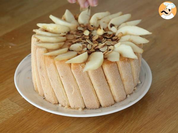 Charlotte mit Birnen und gerösteten Mandeln - Zubereitung Schritt 7