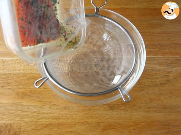 Gravlax, der marinierte Lachs nach schwedischer Art - Zubereitung Schritt 3