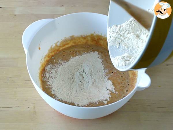 Karottenbiskuit mit Käsekuchenfüllung - Zubereitung Schritt 4