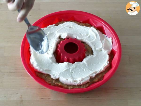 Karottenbiskuit mit Käsekuchenfüllung - Zubereitung Schritt 6