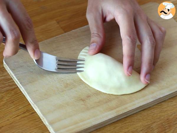 Thunfischpasteten mit selbstgemachtem Teig - Zubereitung Schritt 8