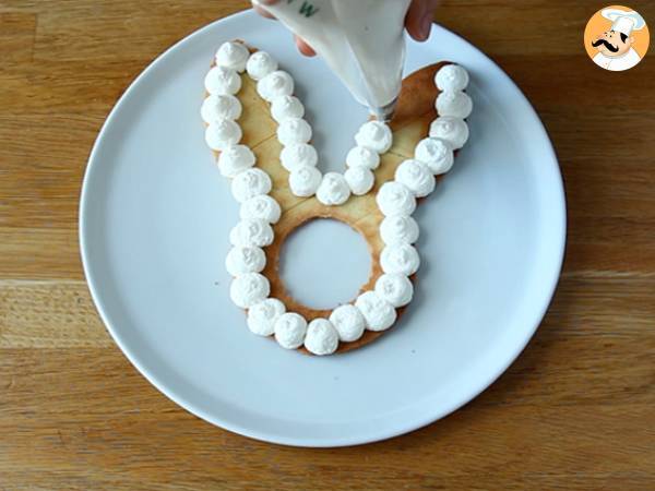 Kaninchenkuchen mit Ostereiern - Zubereitung Schritt 8