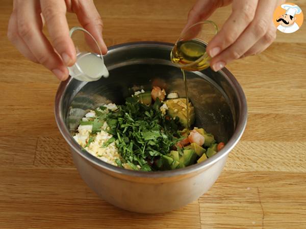 Salat aus Fadennudeln, Garnelen, Avocado, Ei und Koriander - Zubereitung Schritt 3