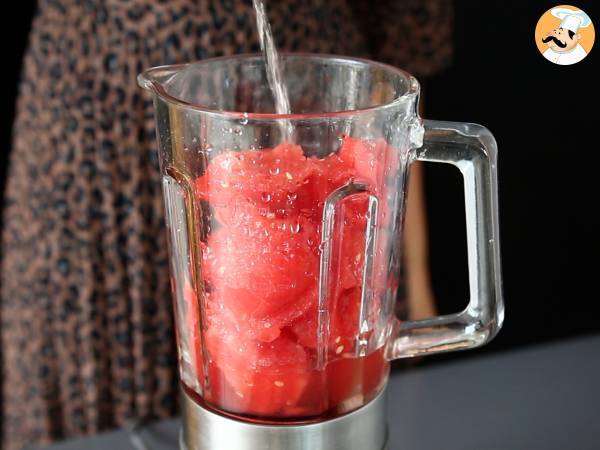 Wassermelonen-Frosé: Der super erfrischende Granita-Cocktail mit Rosé! - Zubereitung Schritt 3