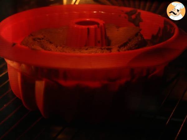 Halloween-Gugelhupf, der leckere Schokoladen-Gugelhupf - Zubereitung Schritt 5