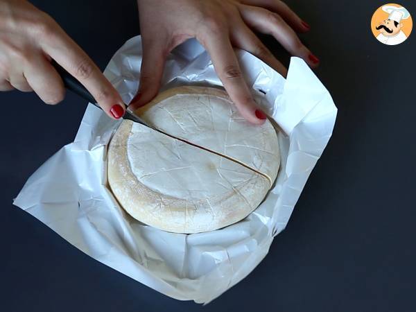 Herbstliches Fondue mit Reblochon in einem Kürbis! - Zubereitung Schritt 2