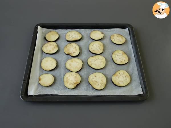 Schnell gebackene Auberginen, eine schmackhafte und leichte Beilage - Zubereitung Schritt 2