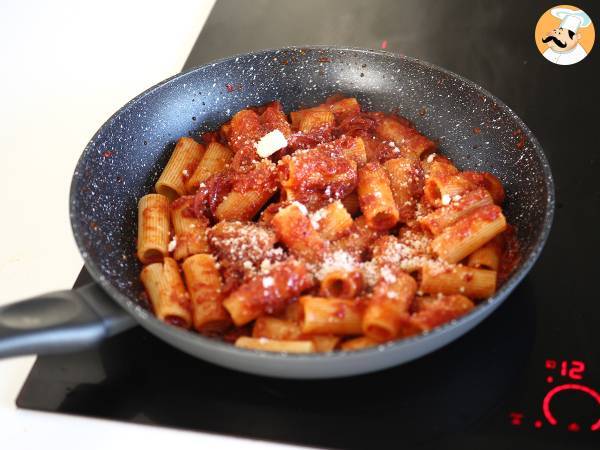 Nudeln mit 'Nduja, ein einfaches kalabrisches Nudelgericht - Zubereitung Schritt 6