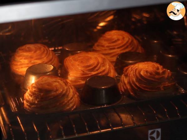 Gebackene Churros in Schüsselform zum großzügigen Belegen - Zubereitung Schritt 5
