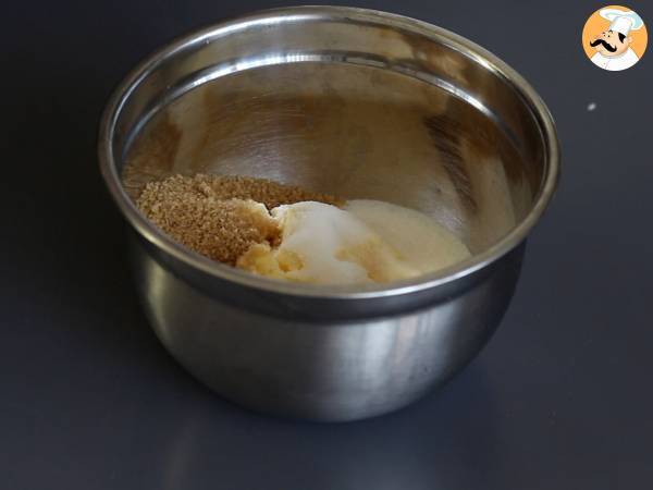 Cookies Cups mit Schokoladenganache nach Art eines kleinen Karottentopfes garniert - Zubereitung Schritt 1