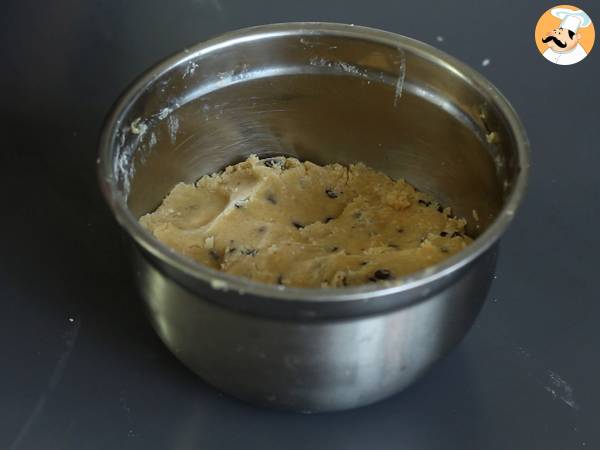 Cookies Cups mit Schokoladenganache nach Art eines kleinen Karottentopfes garniert - Zubereitung Schritt 2