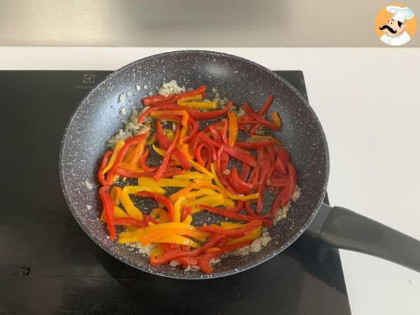 Nudeln mit Paprika und Philadelphia - Zubereitung Schritt 2