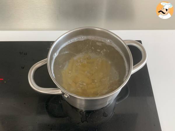 Nudeln mit Paprika und Philadelphia - Zubereitung Schritt 3