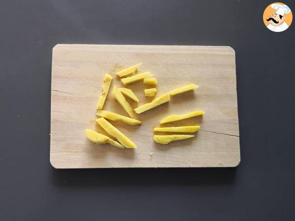 Wasser mit Gurken-, Limetten-, Minze- und Ingwer-Geschmack - Zubereitung Schritt 2