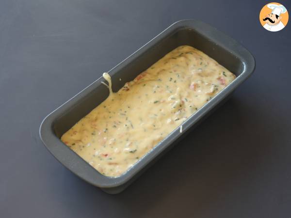 Cake mit Räucherlachs, Zitrone und Schnittlauch - Zubereitung Schritt 5