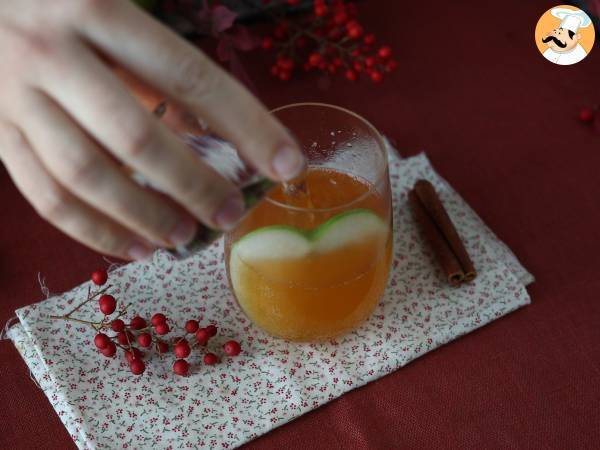 Pumpkin Spritz, der würzige Cocktail mit Kürbissirup! - Zubereitung Schritt 3