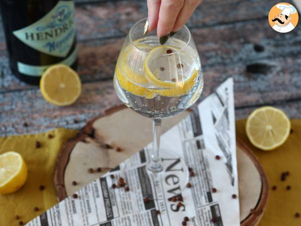 Gin Tonic, der perfekte Cocktail für den Aperitif! - Zubereitung Schritt 2