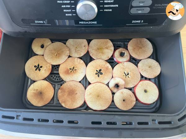 Apfelchips mit Zimt im Air Fryer - Zubereitung Schritt 3