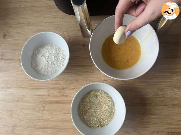 Im Air Fryer panierte Babybels - Zubereitung Schritt 1