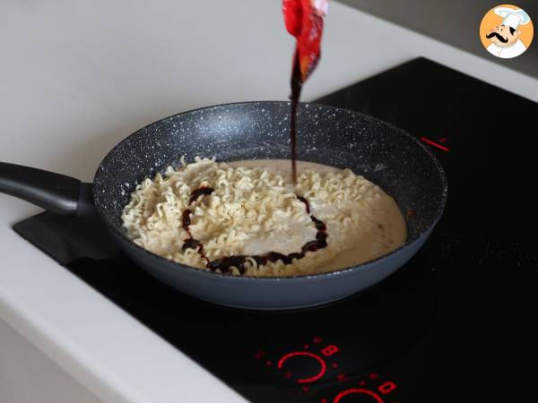 Wie bereitet man Buldak Cheese mit Geschmack zu? Ein einfaches und schnelles Rezept! - Zubereitung Schritt 5