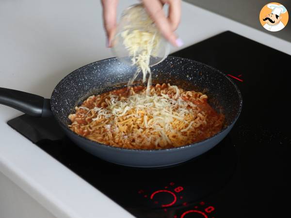 Wie bereitet man Buldak Cheese mit Geschmack zu? Ein einfaches und schnelles Rezept! - Zubereitung Schritt 6
