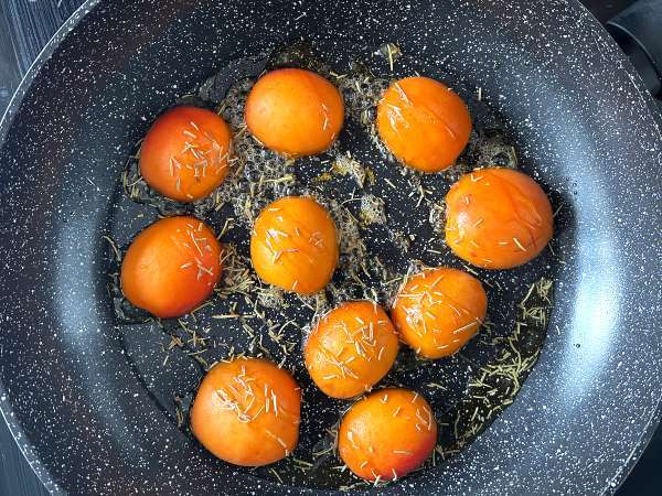 Salat aus gerösteten Aprikosen, Rucola und Burrata - Zubereitung Schritt 3