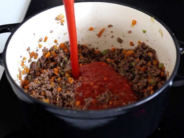 Nudeln mit Bolognese-Soße - tagliatelle al ragù alla bolognese - Zubereitung Schritt 4