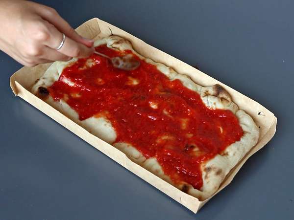 Rohe Tomatensauce voller Geschmack, ideal zum Belegen von Pizza oder Pinsa - Zubereitung Schritt 6