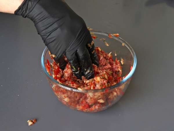 Gefüllte Auberginen mit Mozzarella überbacken - Zubereitung Schritt 5