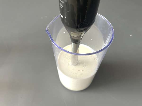 Mango-Bingsu, die köstliche koreanische Nachspeise mit Mango, die weltweit ein Hit ist - Zubereitung Schritt 1